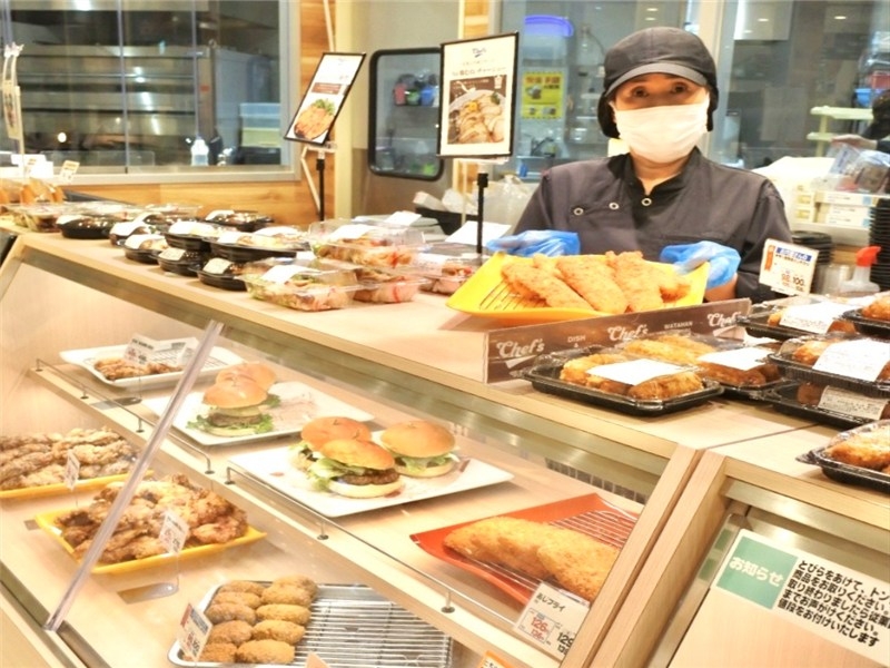 スーパーでのお弁当製造