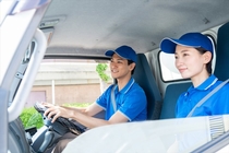 3ｔパッカー車での事業系廃棄品の回収ドライバー