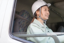 中型トラックでの産廃回収業務