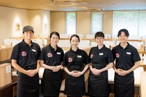 食べ放題焼肉店のホール