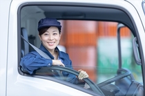 3ｔ車でのコンビニ配送ドライバー