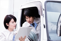 4ｔ車でのセンターや店舗へのチルド品の配送ドライバー