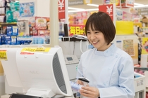ドラッグストアの店舗スタッフ