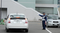 施設警備・交通誘導スタッフ