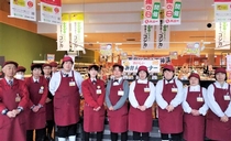 食品スーパーのレジ