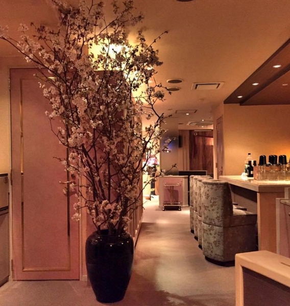 ラウンジなでしこ