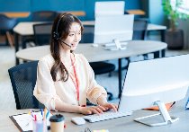 ヘルプデスクオペレーター