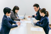 教科書・教材を学校にご案内