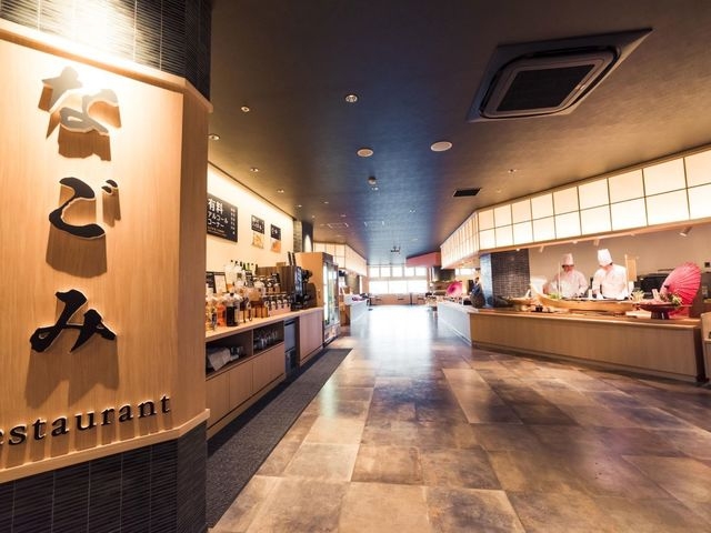 ホテルのバイキングスタッフ