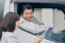 4ｔ車での一般貨物のセンター間配送ドライバー