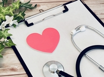 日勤専従看護助手／患者様のお手伝い