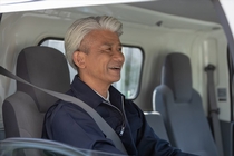 中型トラックでの店舗配送業務