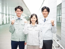 自動車用プラスチックパーツ製造STAFF