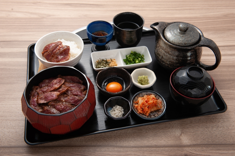 焼肉店のホール