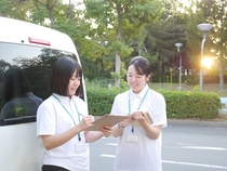 医薬品の軽自動車配送ドライバー