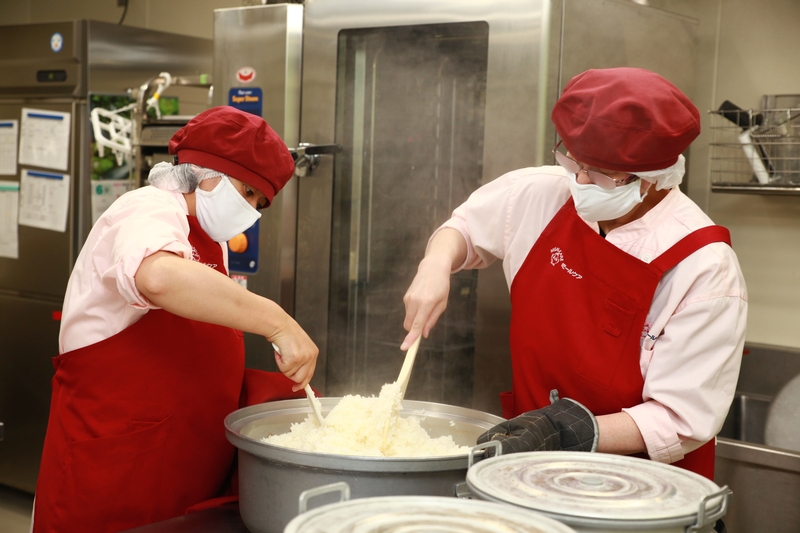 保育園で給食や離乳食の調理補助・おやつ作りのサポート
