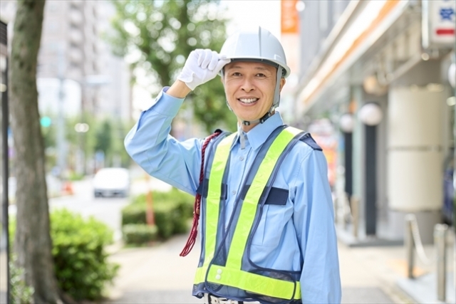交通誘導・車両誘導スタッフ