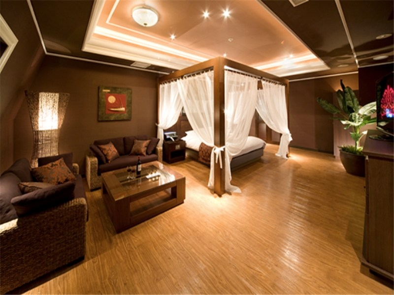 ラブホテル客室清掃スタッフ