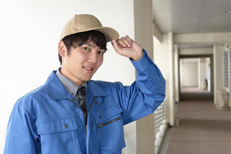 部品の交換・洗浄作業スタッフ