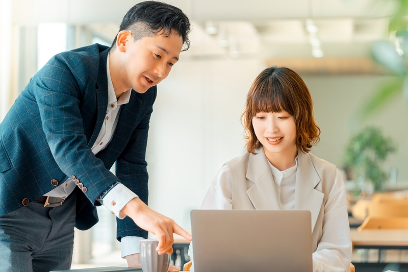 本社オフィスでの一般事務スタッフ