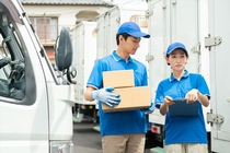 小型トラックでの自動車部品配送業務