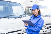 中型トラックでの店舗配送業務