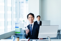 管理スタッフ、幹部候補