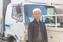 4ｔ車での企業への雑貨の集配ドライバー