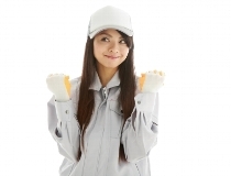 ユニフォームの配送・工場でのクリーニング作業