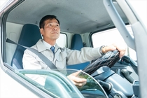 小型トラックでの店舗配送業務