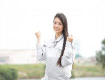 レンタカー会社での接客・販売スタッフ