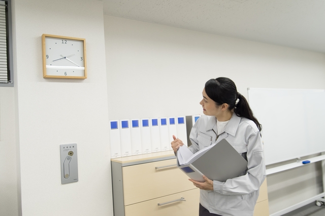 サポート事務：結果入力や書類対応