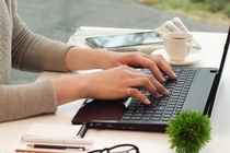 電機機器卸売業でのデータ入力