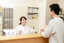 薬局内での調剤事務、受付対応