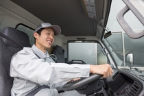 2ｔ車での企業向け一般貨物の集配ドライバー