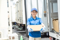 中型トラックでのコンビニ配送業務