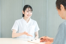 病院内での受付事務スタッフ