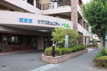有料老人ホーム　夜勤専従介護職