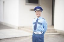 配送拠点での車両誘導員