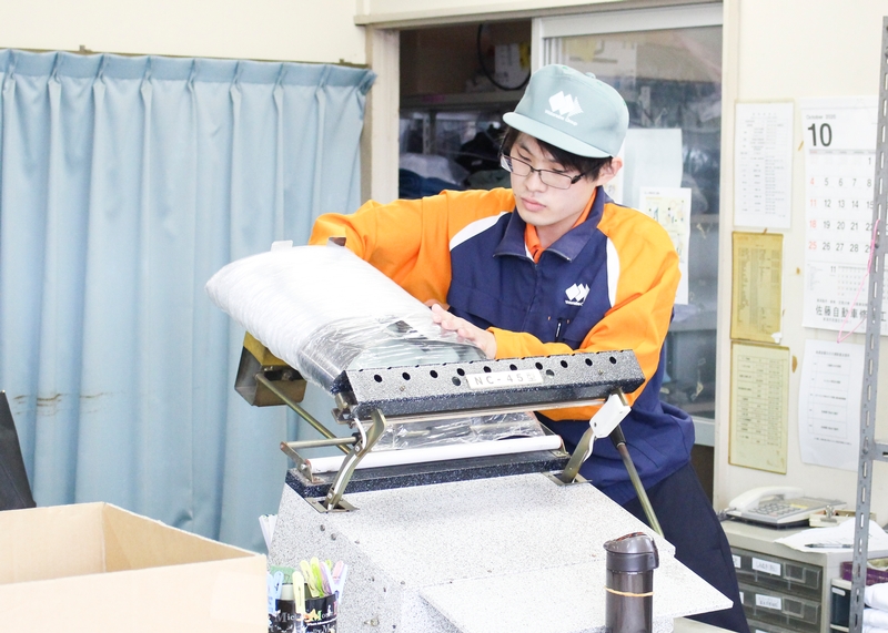 株式会社渡辺リネン　ユニフォームレンタル事業部 潟東工場(新潟県新潟市西蒲区/巻駅/配送・配達ドライバー)_1