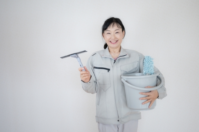 工場内の清掃スタッフ