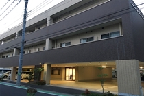 ショートステイ　介護スタッフ