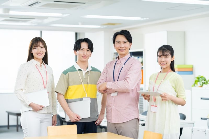 アデコ株式会社