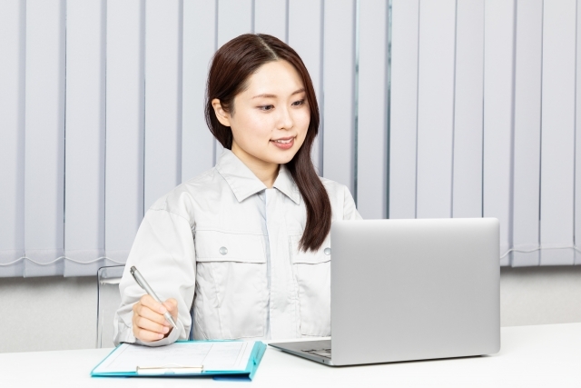 運輸会社での事務スタッフ