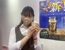 アミューズメント施設内のバナナジュースショップでのカフェワゴンS...
