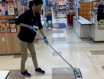 商業施設の開店前後の清掃・ゴミ回収・巡回