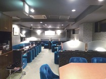 ラウンジ　エスカレーション