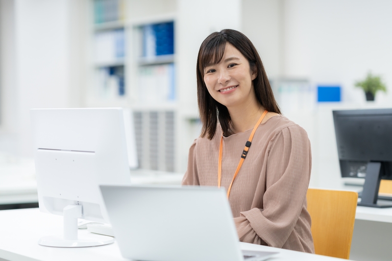 収穫米受入施設の受付・データ入力スタッフ