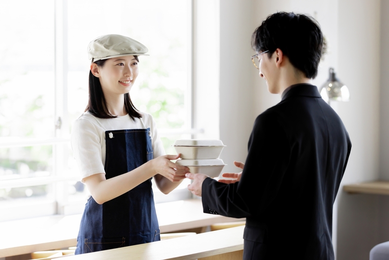 デパ地下での洋菓子の接客・販売