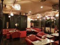 体験入店のフロアレディ